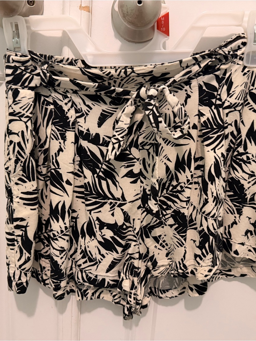 Love Tree Black and Cream Tropical Print Women’s Shorts